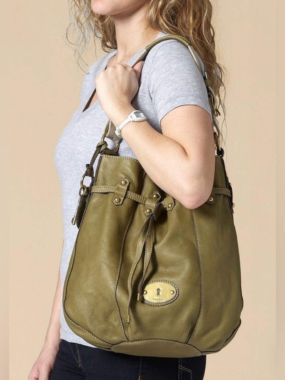 Fossil Grayson Drawstring Bucket Pebbled Leather Hobo Bag in Olive